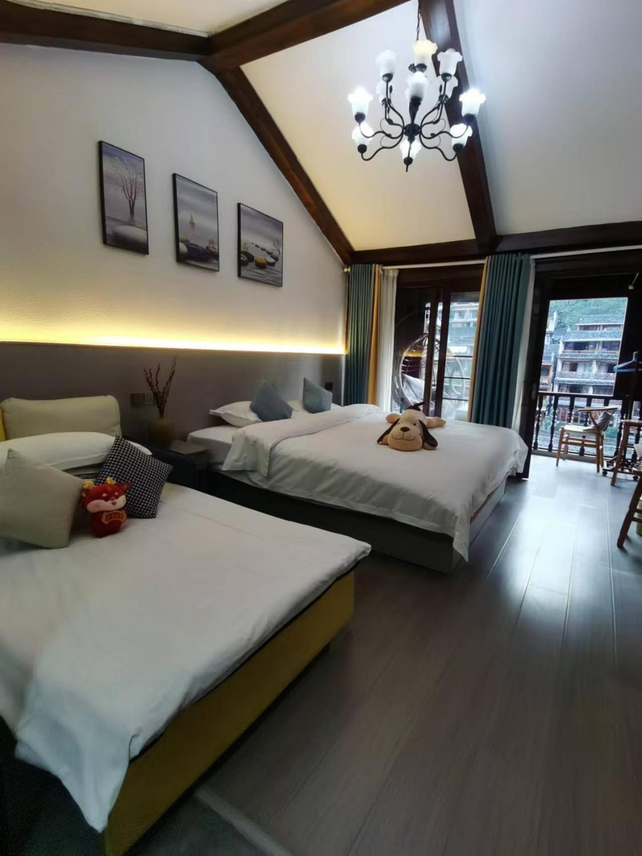 Fenghuang Ancient Town Lazy Cat Riverside Inn Dış mekan fotoğraf
